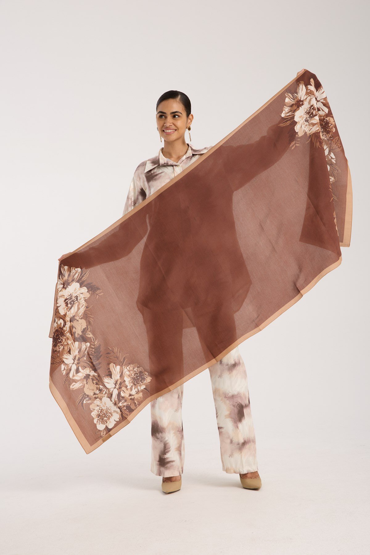 ShawlItalian Jakar Seri Şal Askısı ile Birlikte 70x190 cm