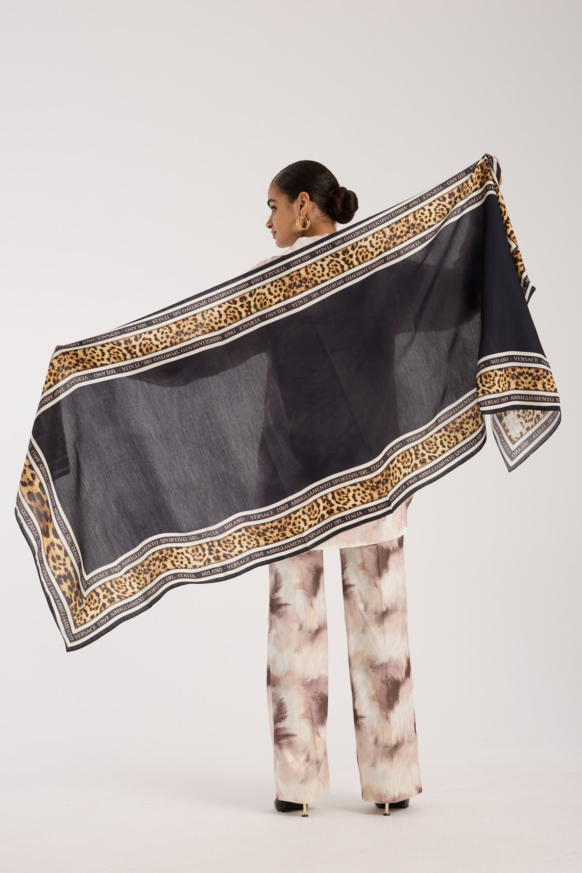 ŞALDesenli Modal Seri Şal Askısı İle Birlikte 75x200 cm