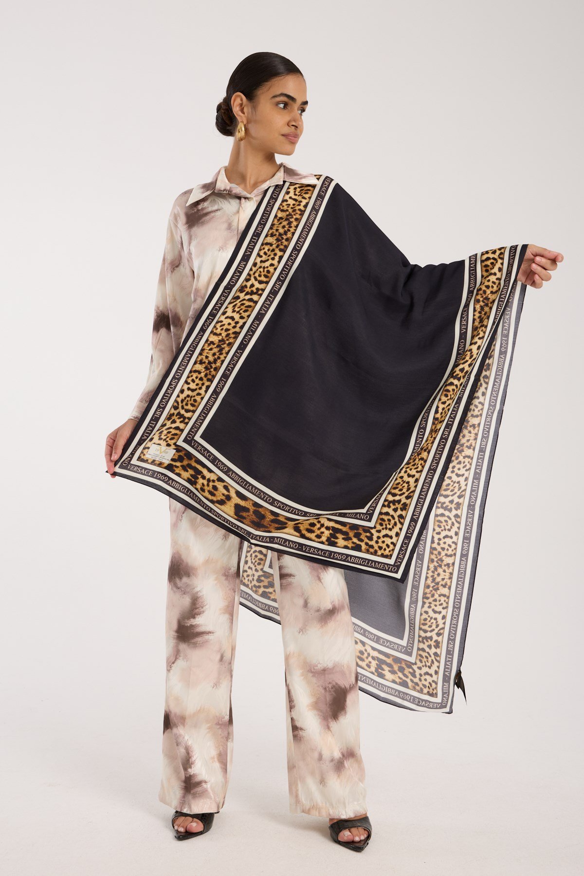 ŞALDesenli Modal Seri Şal Askısı İle Birlikte 75x200 cm