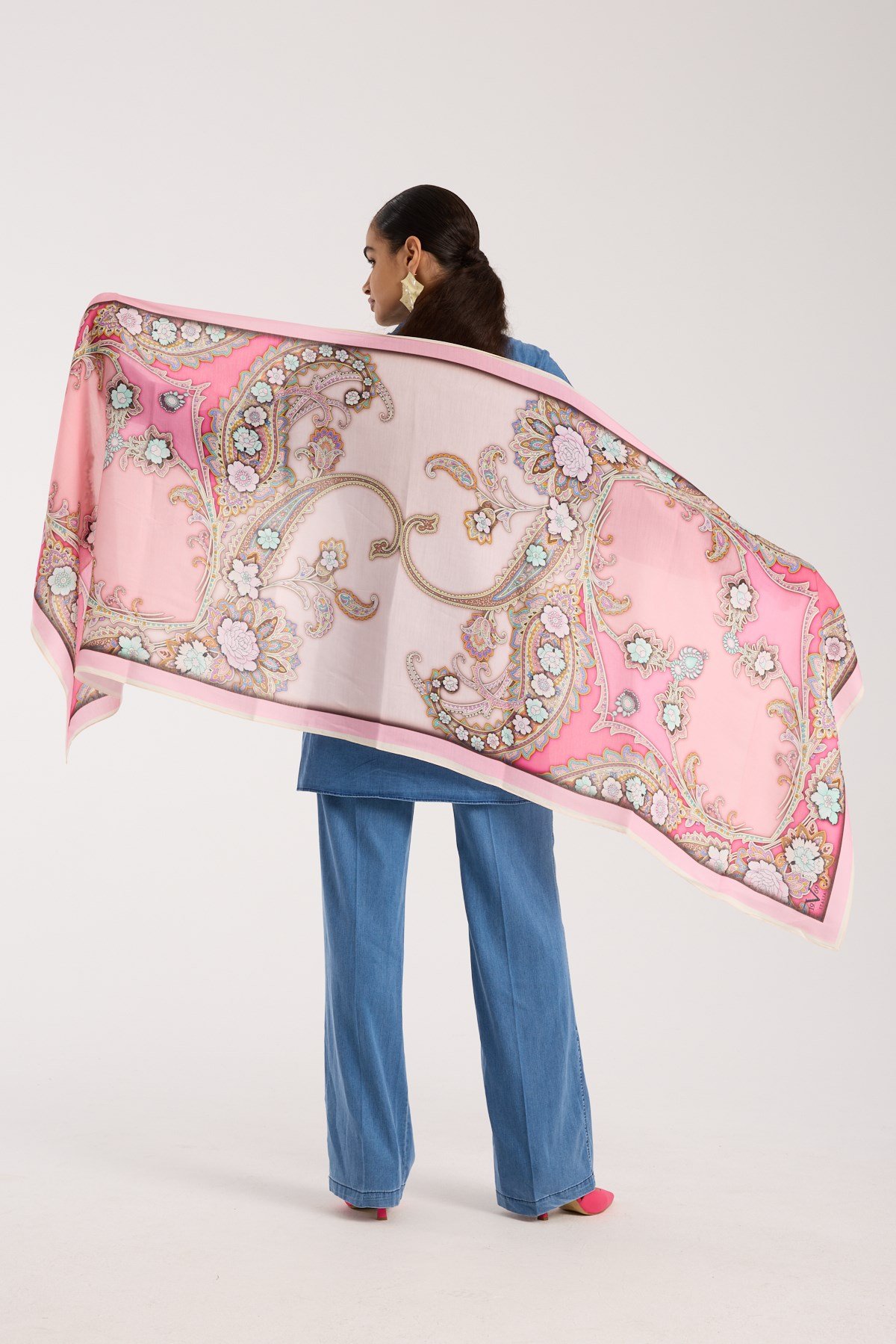 ŞALDesenli Modal Seri Şal Askısı İle Birlikte 75x200 cm