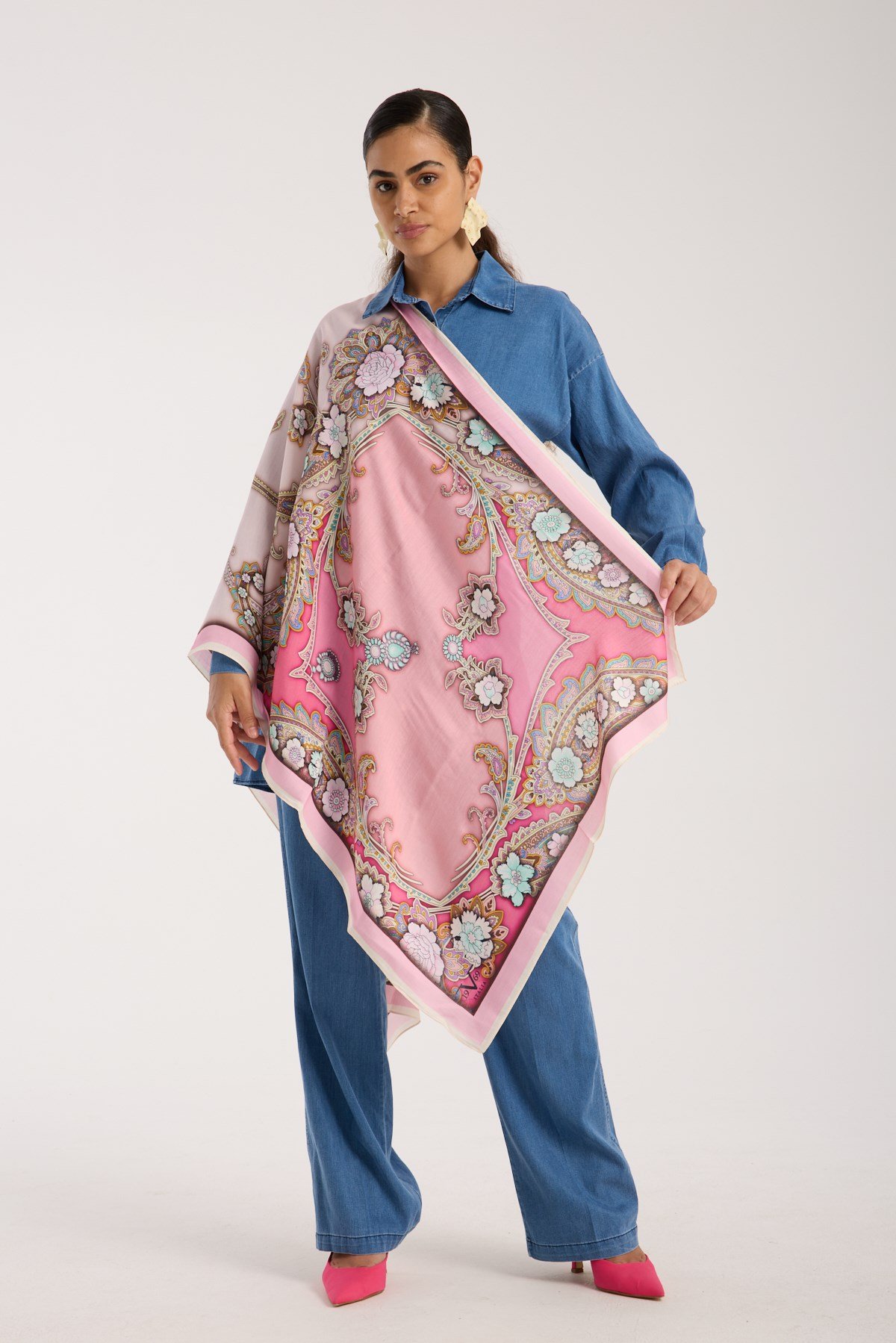 ŞALDesenli Modal Seri Şal Askısı İle Birlikte 75x200 cm
