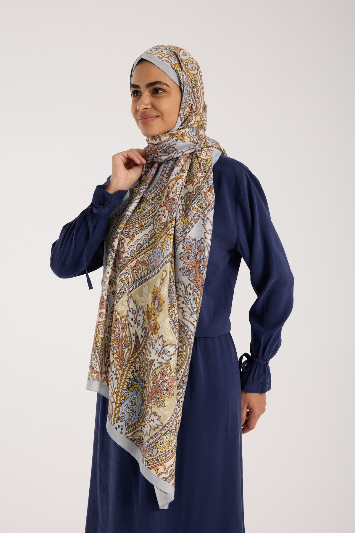 ŞALDesenli Modal Seri Şal Askısı İle Birlikte 75x200 cm