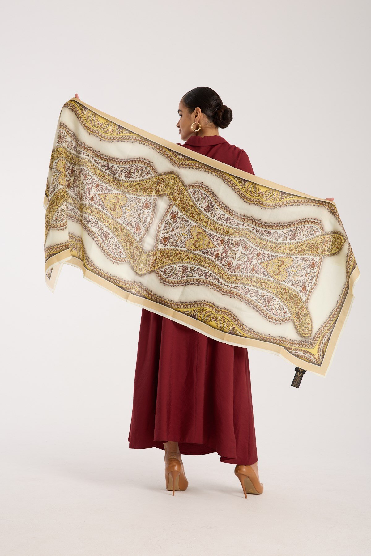 ŞALDesenli Modal Seri Şal Askısı İle Birlikte 75x200 cm