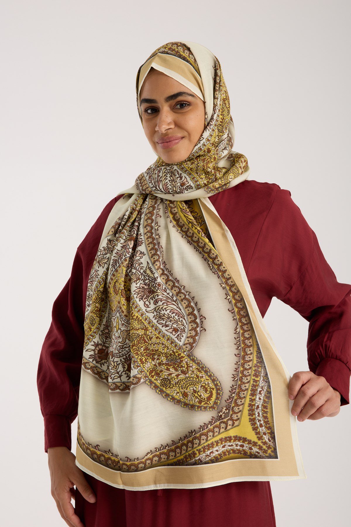 ŞALDesenli Modal Seri Şal Askısı İle Birlikte 75x200 cm