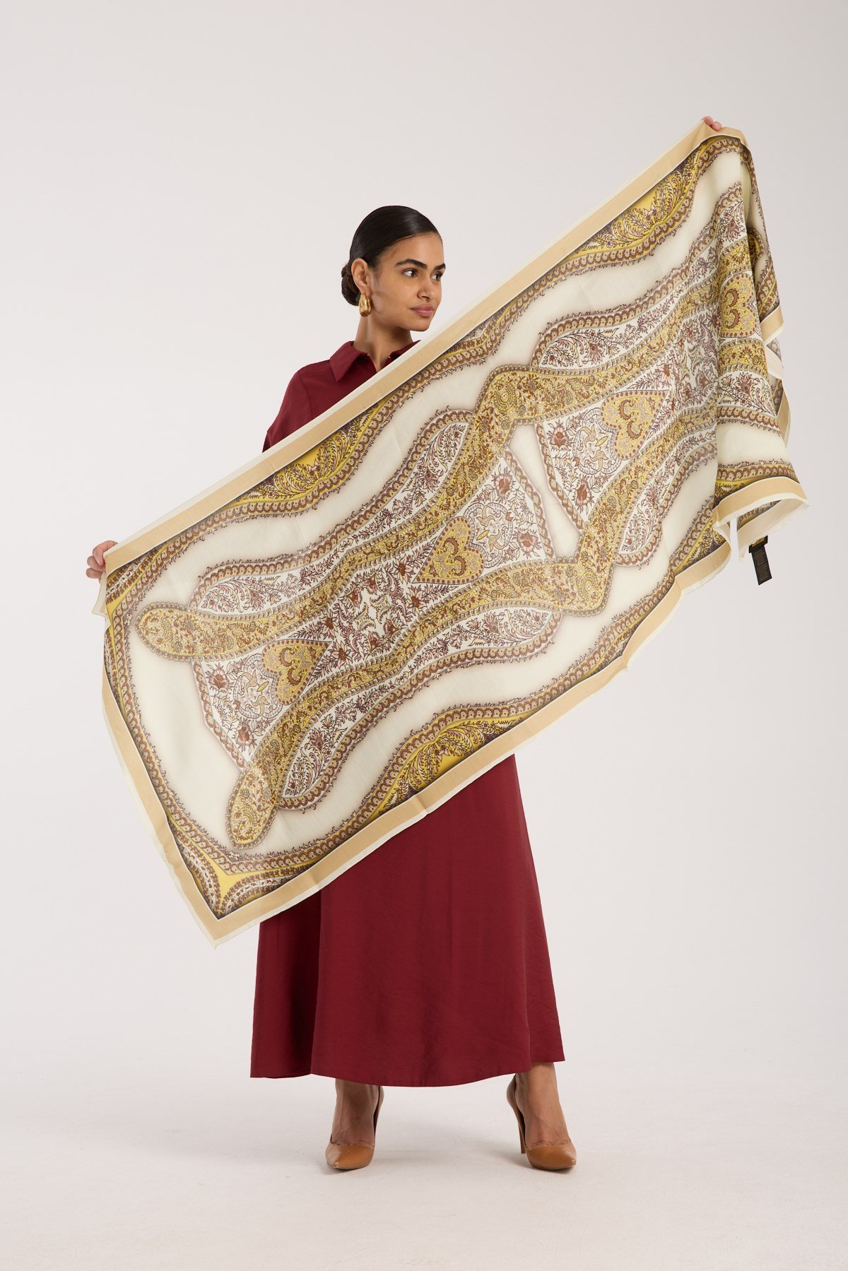 ŞALDesenli Modal Seri Şal Askısı İle Birlikte 75x200 cm