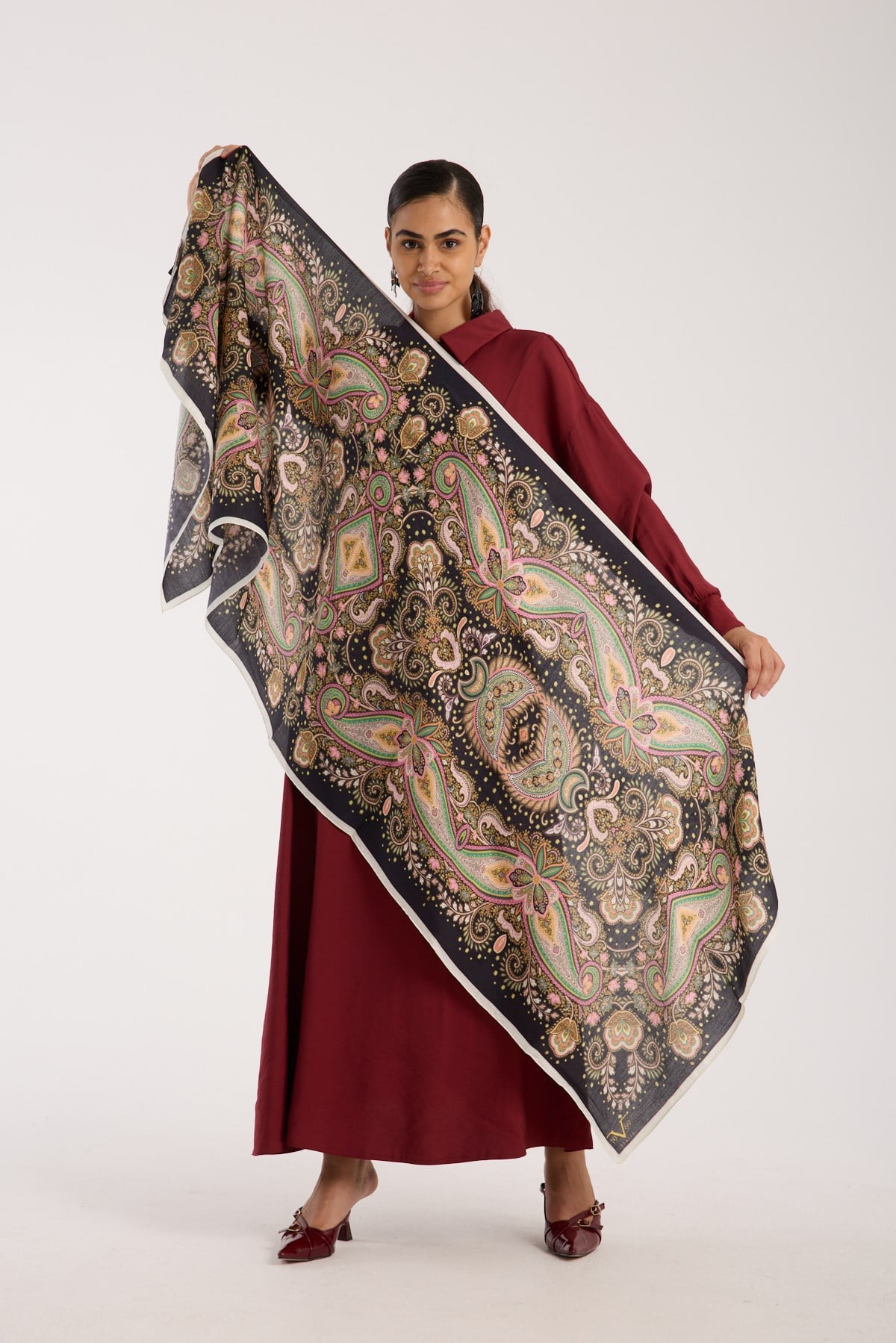 ŞALDesenli Modal Seri Şal Askısı İle Birlikte 75x200 cm