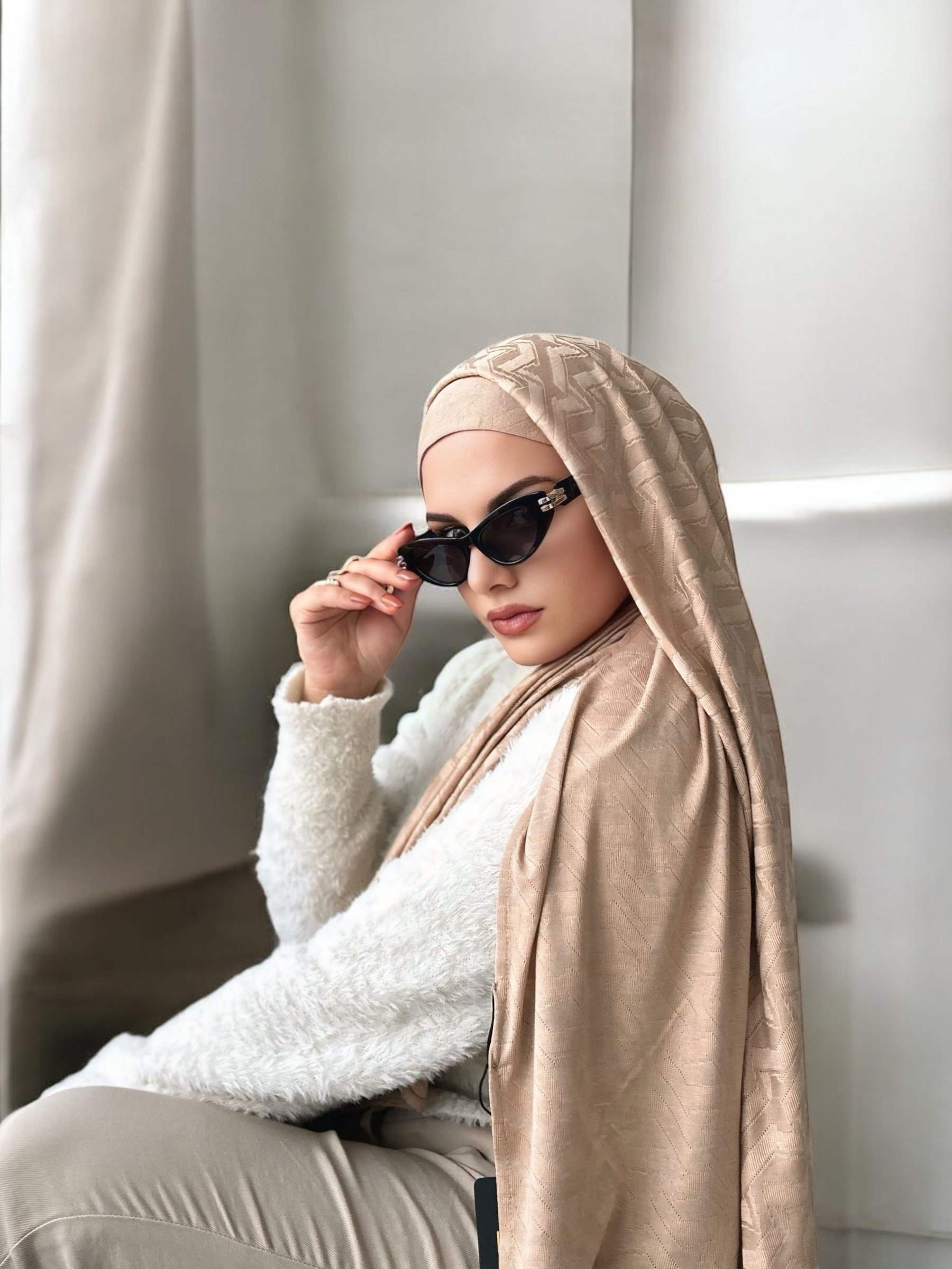 ShawlMonogram Desen Impluse Seri Şal Askısı ile Birlikte 75x200