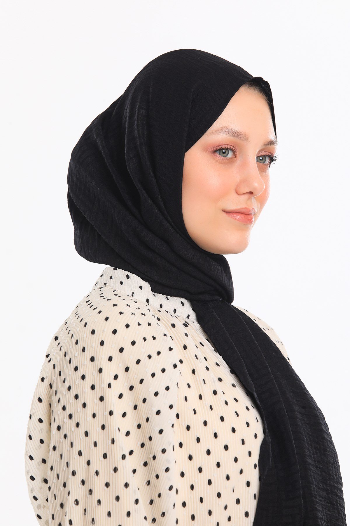 JAKARLI MODAL ŞALJAKAR Desen Jakarlı Modal Seri Şal Askısı ile Birlikte 75x200 cm