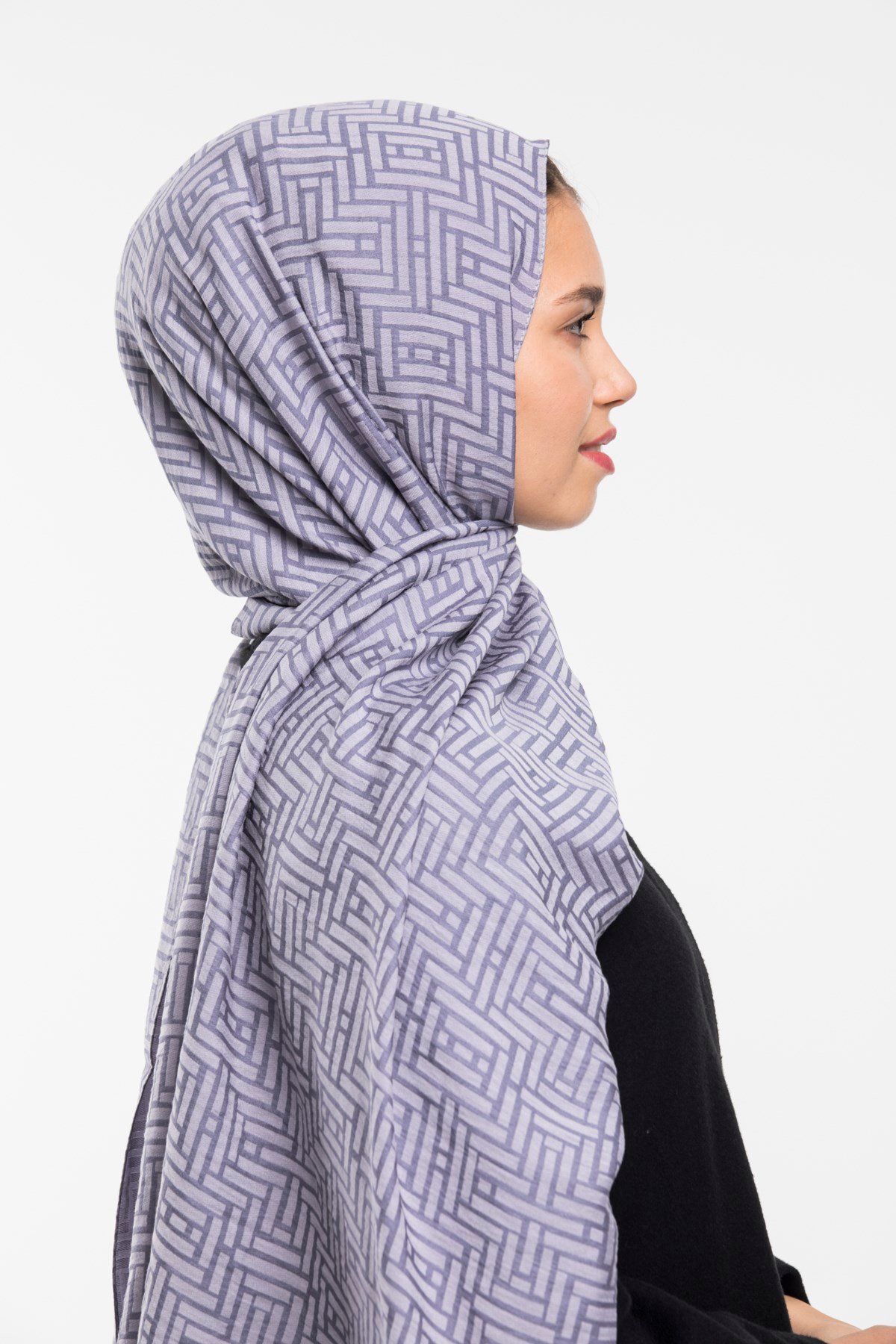 JAKARLI MODAL ŞALJAKAR Desen Jakarlı Modal Seri Şal Askısı ile Birlikte 75x200 cm