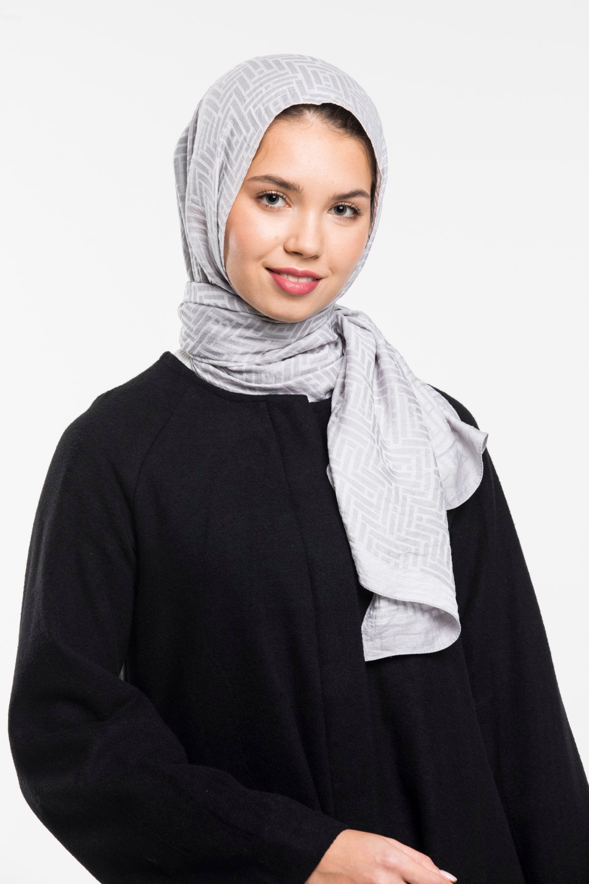 JAKARLI MODAL ŞALJAKAR Desen Jakarlı Modal Seri Şal Askısı ile Birlikte 75x200 cm