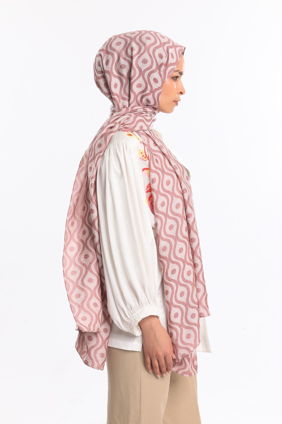ŞALHelezon Desen Jakarlı Modal Seri Şal Askısı ile Birlikte 75x200 cm