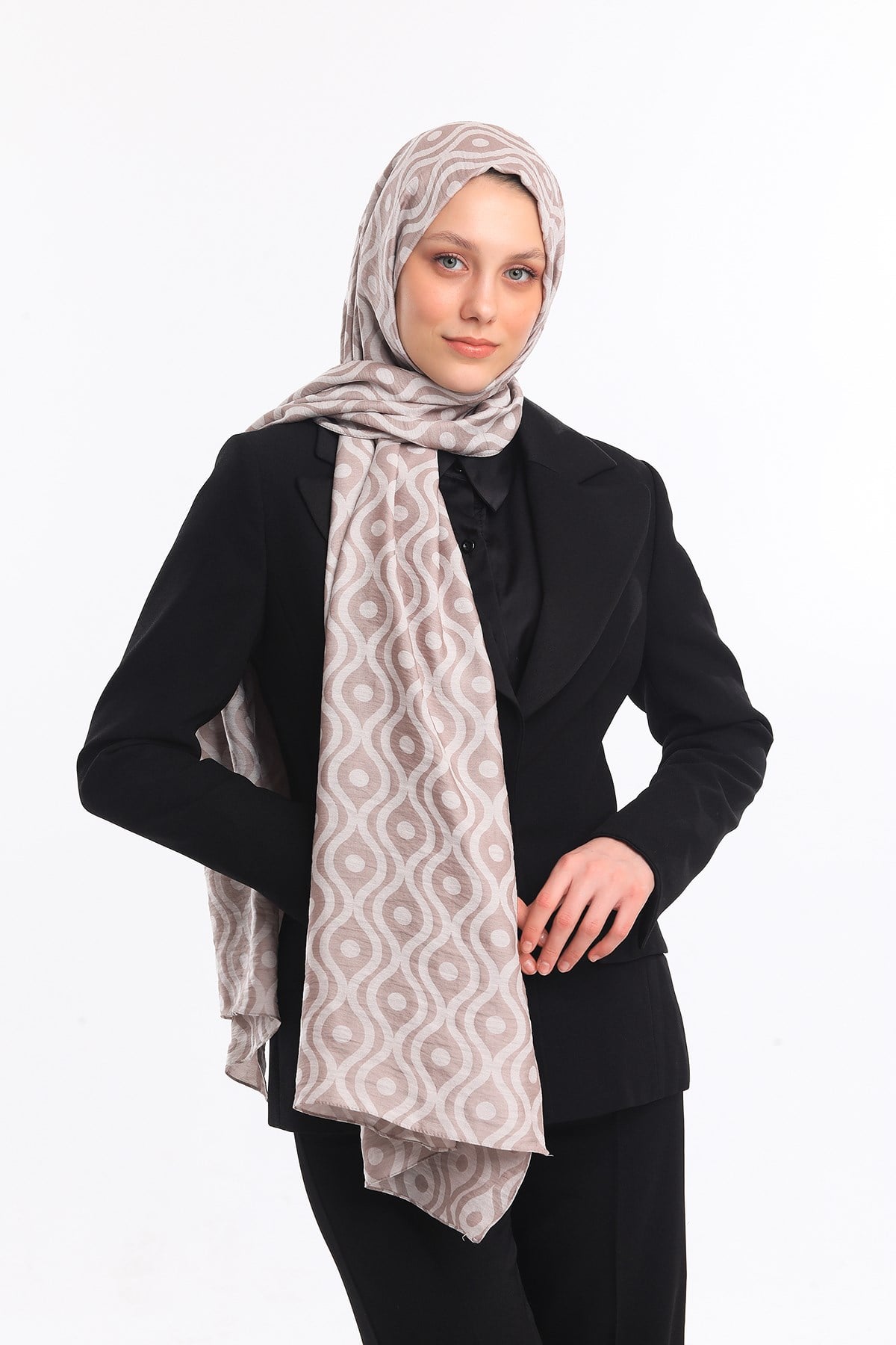 ŞALHelezon Desen Jakarlı Modal Seri Şal Askısı ile Birlikte 75x200 cm