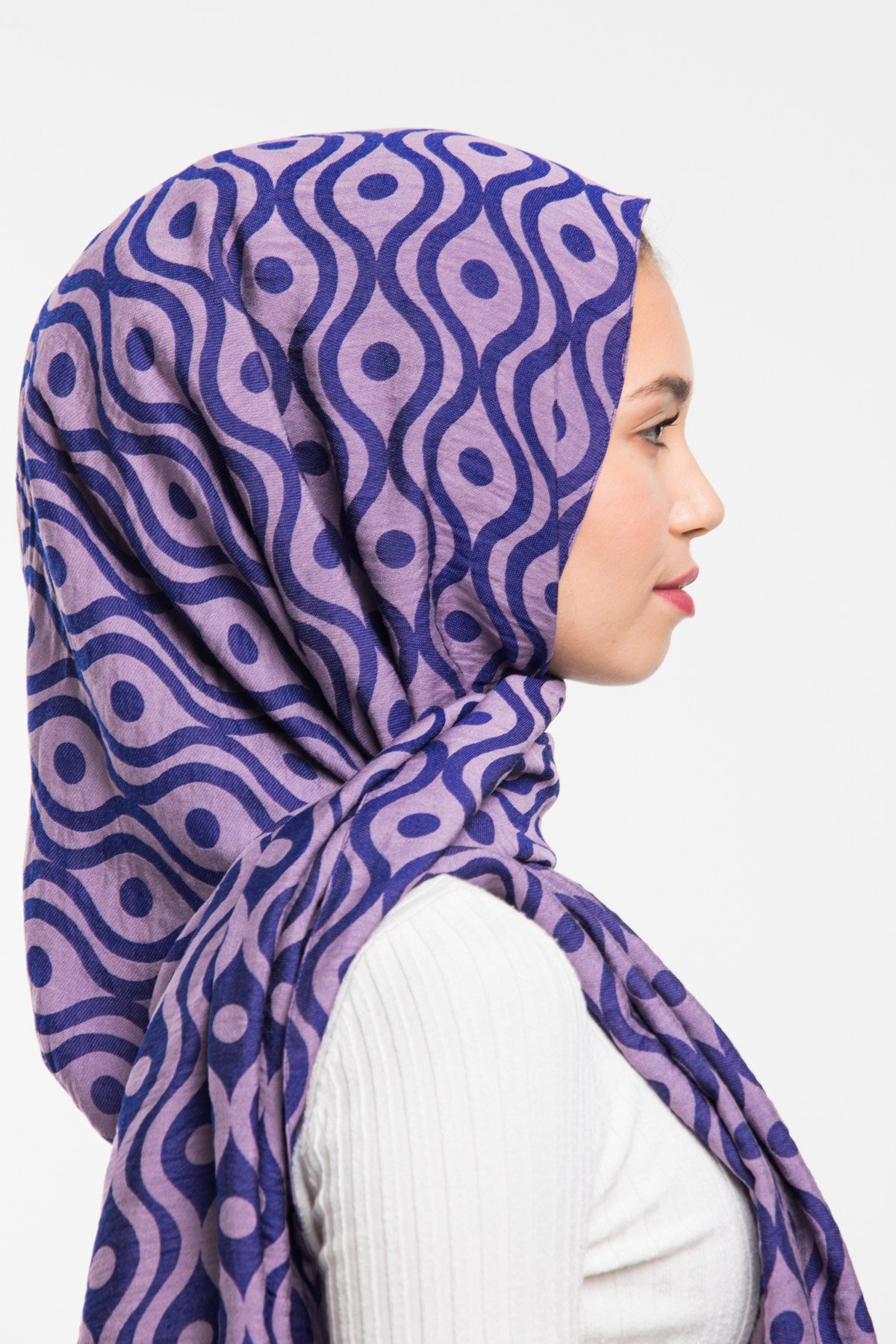 ShawlHelezon Desen Jakarlı Modal Seri Şal Askısı ile Birlikte 75x200 cm