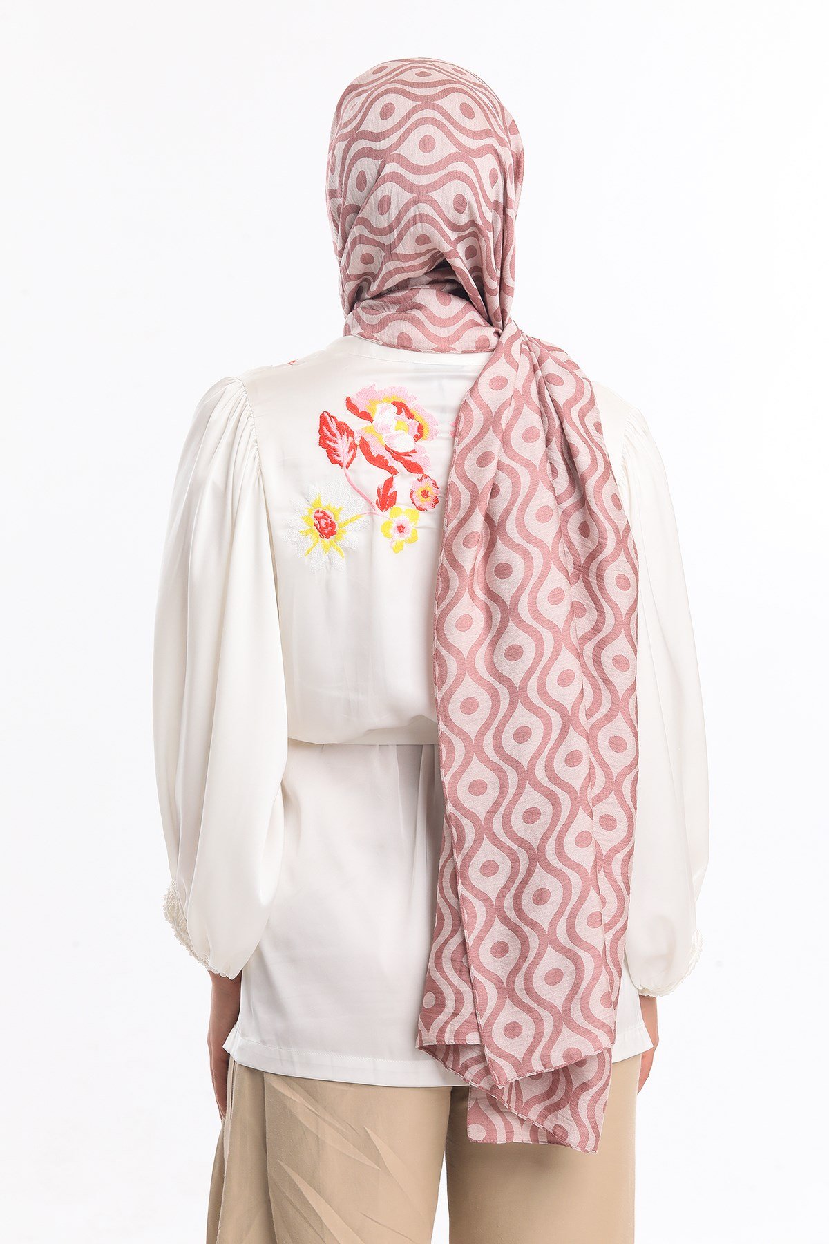 ŞALHelezon Desen Jakarlı Modal Seri Şal Askısı ile Birlikte 75x200 cm