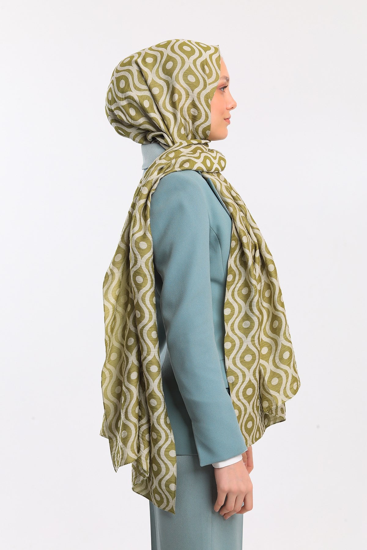 ŞALHelezon Desen Jakarlı Modal Seri Şal Askısı ile Birlikte 75x200 cm