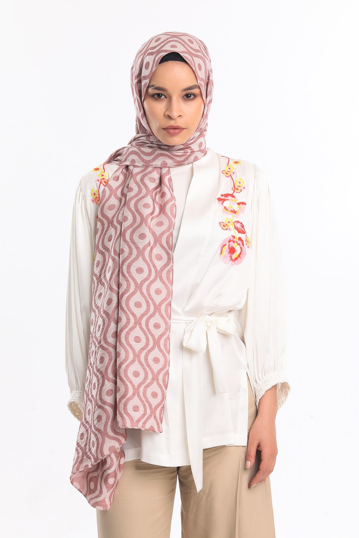 ŞALHelezon Desen Jakarlı Modal Seri Şal Askısı ile Birlikte 75x200 cm