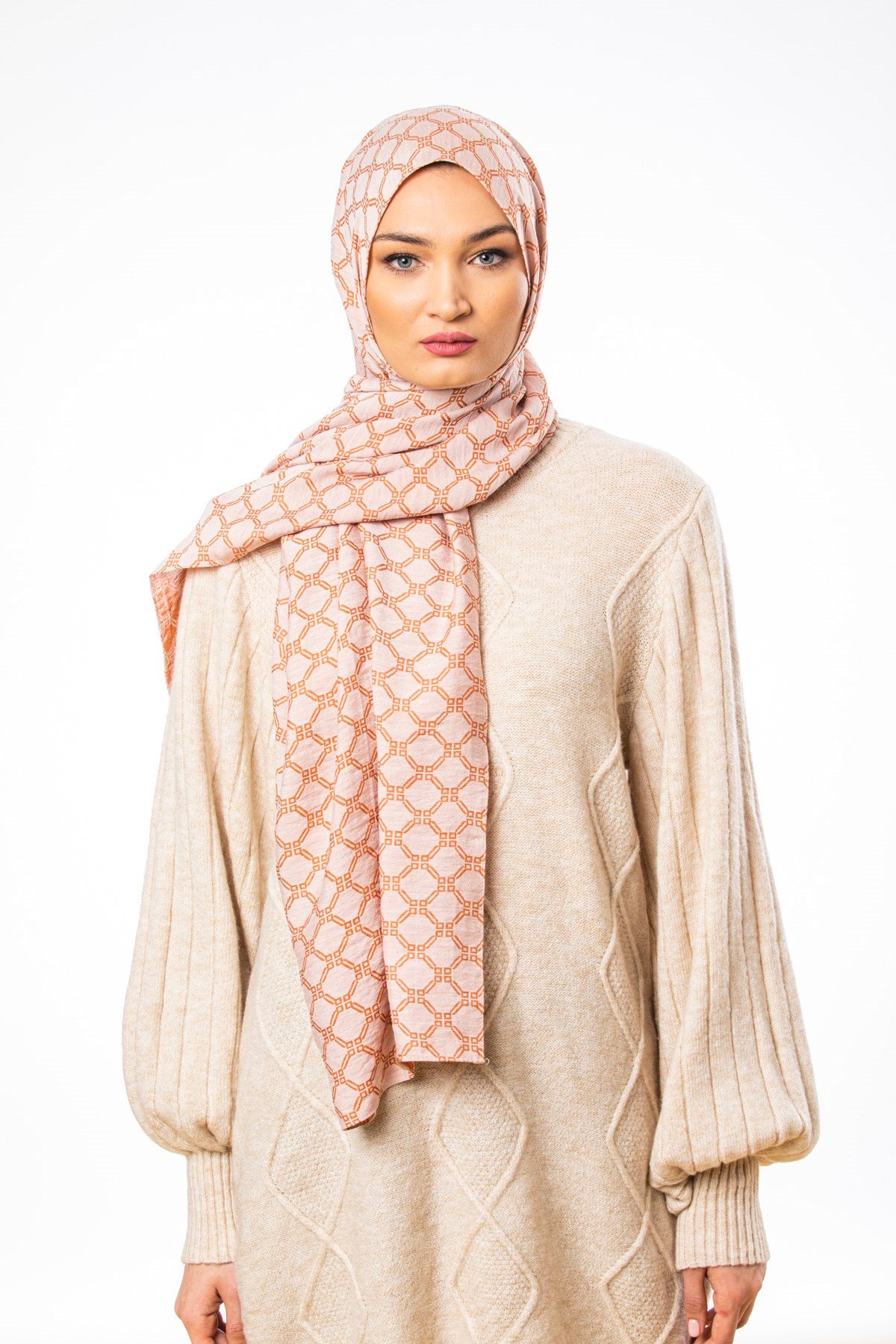 JAKARLI MODAL ŞALHelezon Desen Jakarlı Modal Seri Şal Askısı ile Birlikte 75x200 cm