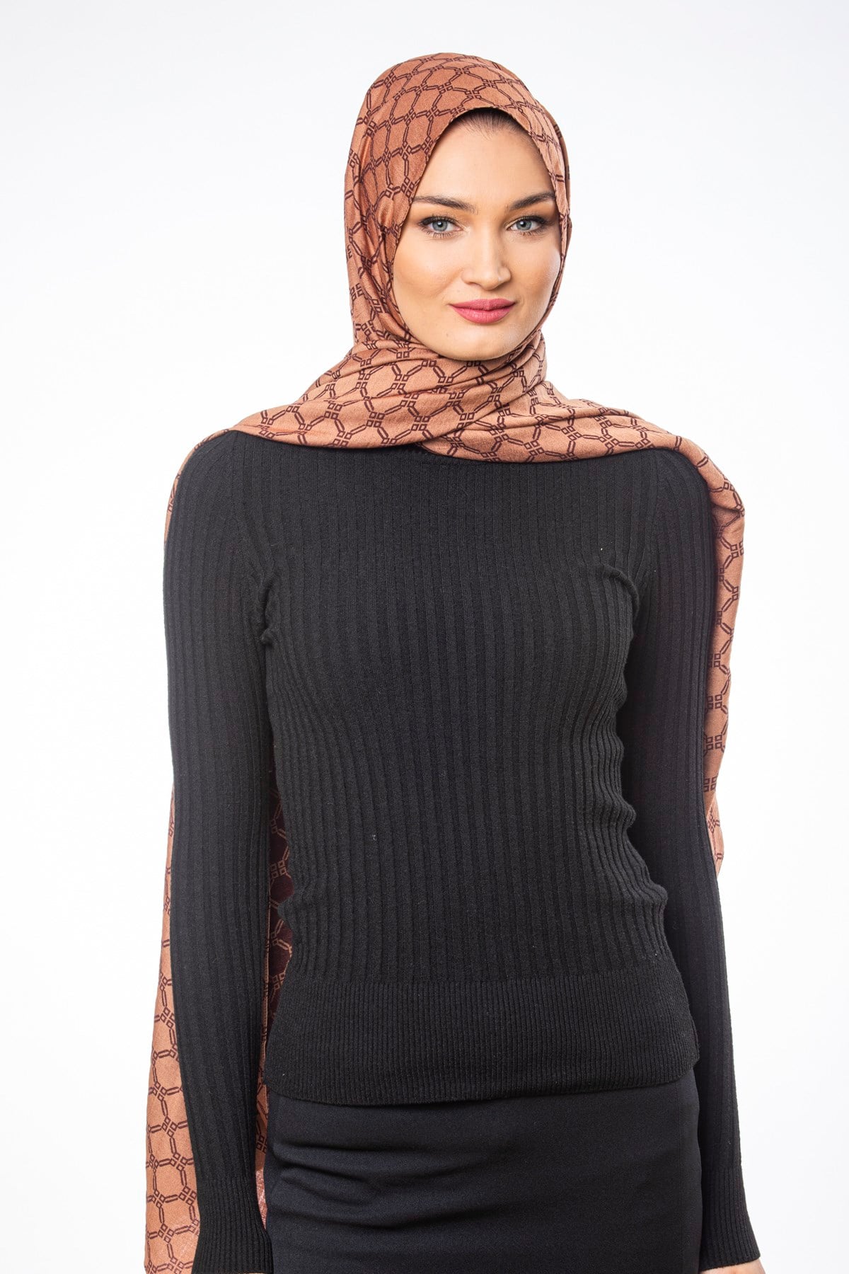 JAKARLI MODAL ŞALHelezon Desen Jakarlı Modal Seri Şal Askısı ile Birlikte 75x200 cm