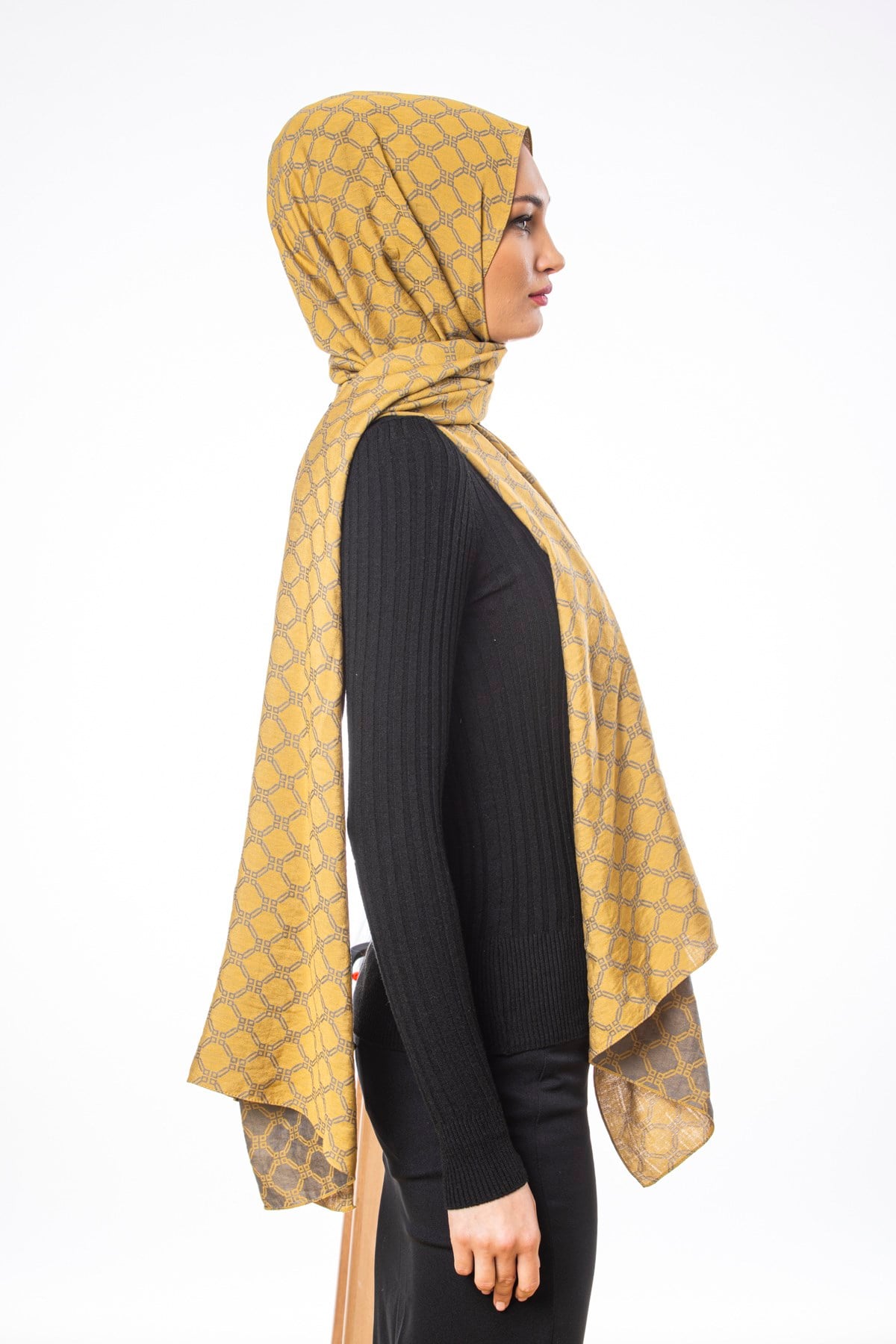 JAKARLI MODAL ŞALHelezon Desen Jakarlı Modal Seri Şal Askısı ile Birlikte 75x200 cm