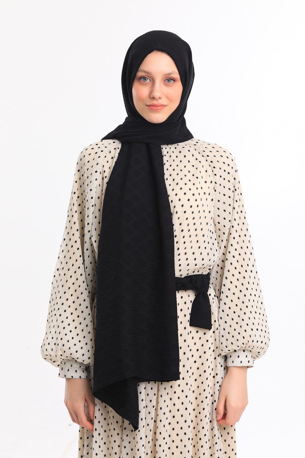 JAKARLI MODAL ŞALHelezon Desen Jakarlı Modal Seri Şal Askısı ile Birlikte 75x200 cm