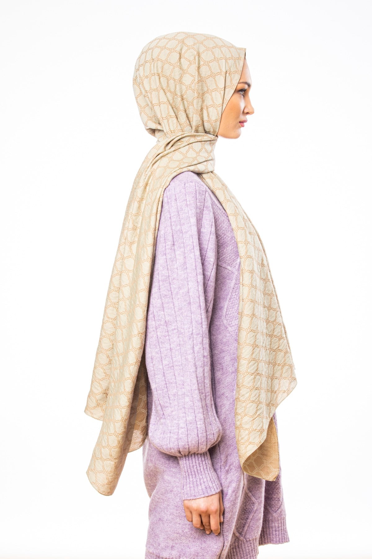 JAKARLI MODAL ŞALHelezon Desen Jakarlı Modal Seri Şal Askısı ile Birlikte 75x200 cm