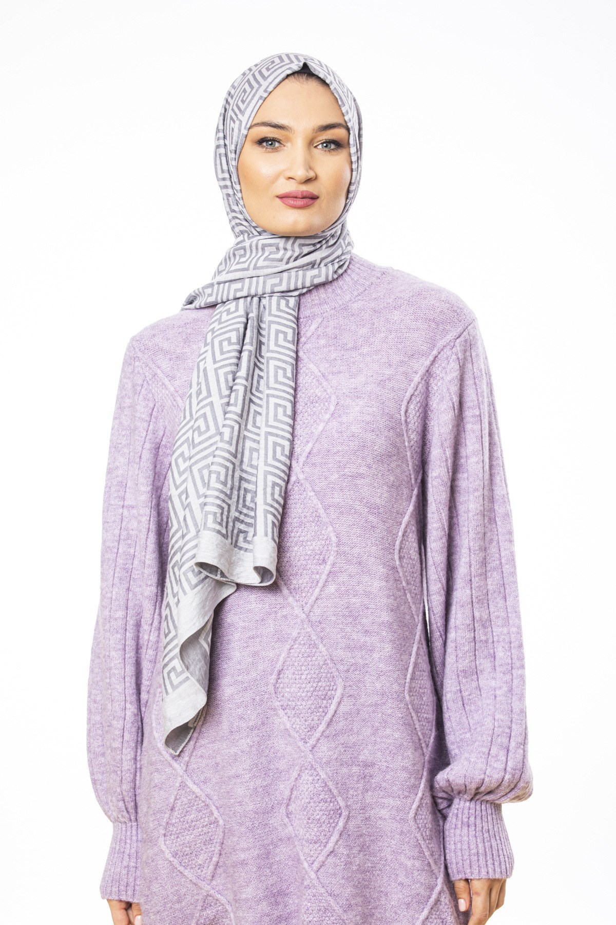 JAKARLI MODAL ŞALJakar Dokuma Desen Jakarlı Modal Seri Şal Askısı ile Birlikte 75x200 cm
