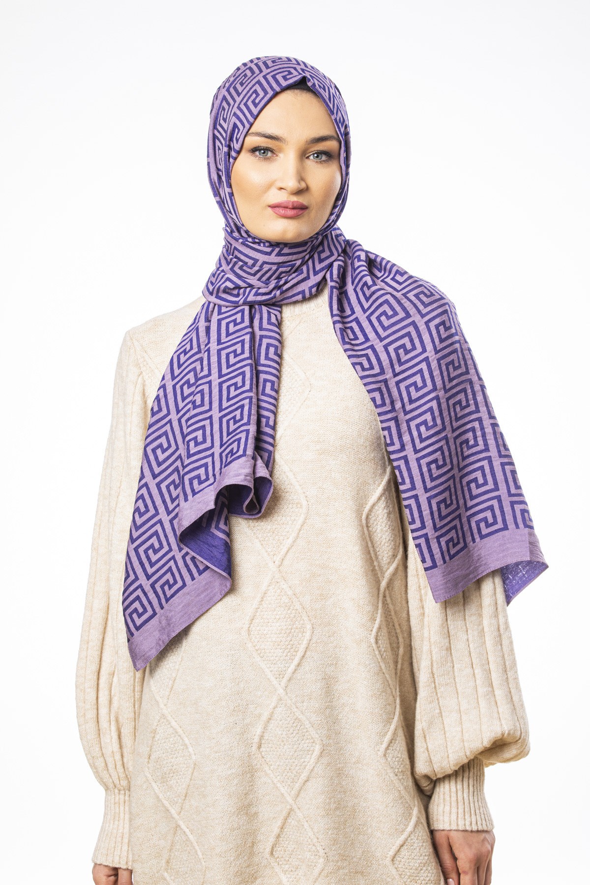 JAKARLI MODAL ŞALJakar Dokuma Desen Jakarlı Modal Seri Şal Askısı ile Birlikte 75x200 cm