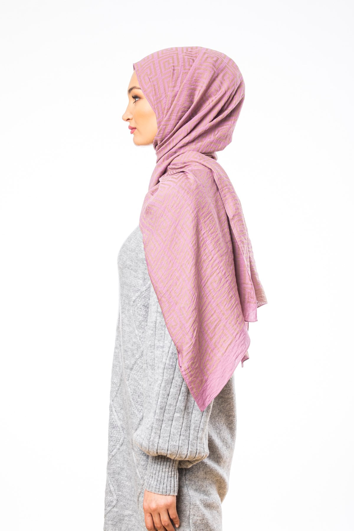 JAKARLI MODAL ŞALJakar Dokuma Desen Jakarlı Modal Seri Şal Askısı ile Birlikte 75x200 cm