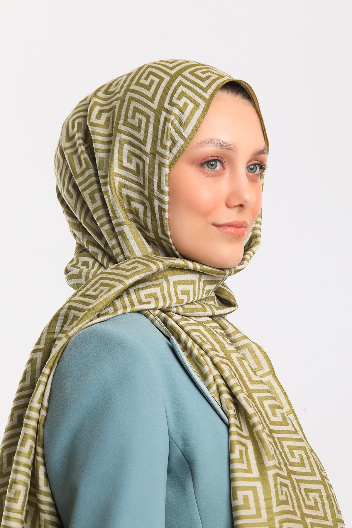 JAKARLI MODAL ŞALJakar Dokuma Desen Jakarlı Modal Seri Şal Askısı ile Birlikte 75x200 cm
