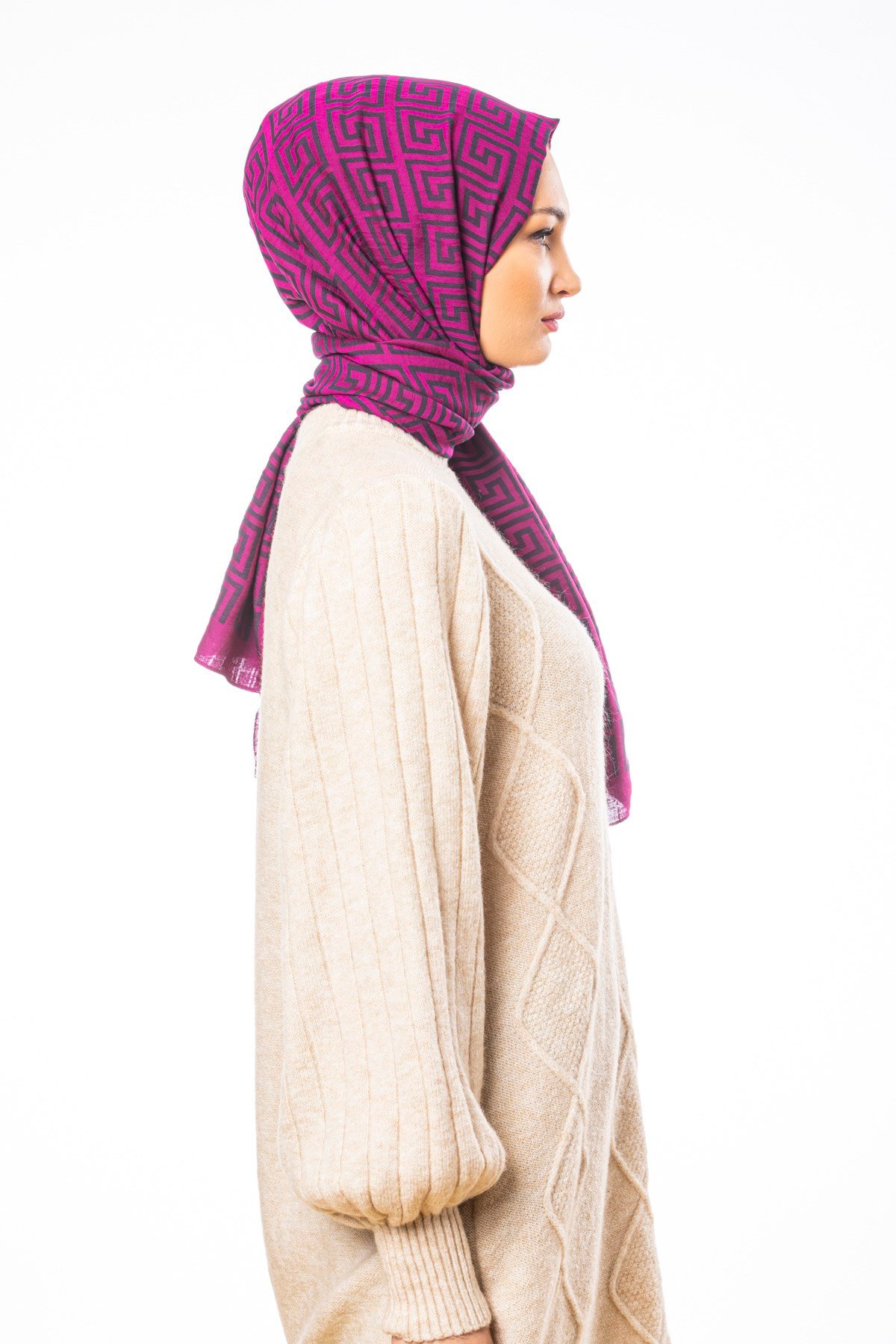 JAKARLI MODAL ŞALJakar Dokuma Desen Jakarlı Modal Seri Şal Askısı ile Birlikte 75x200 cm