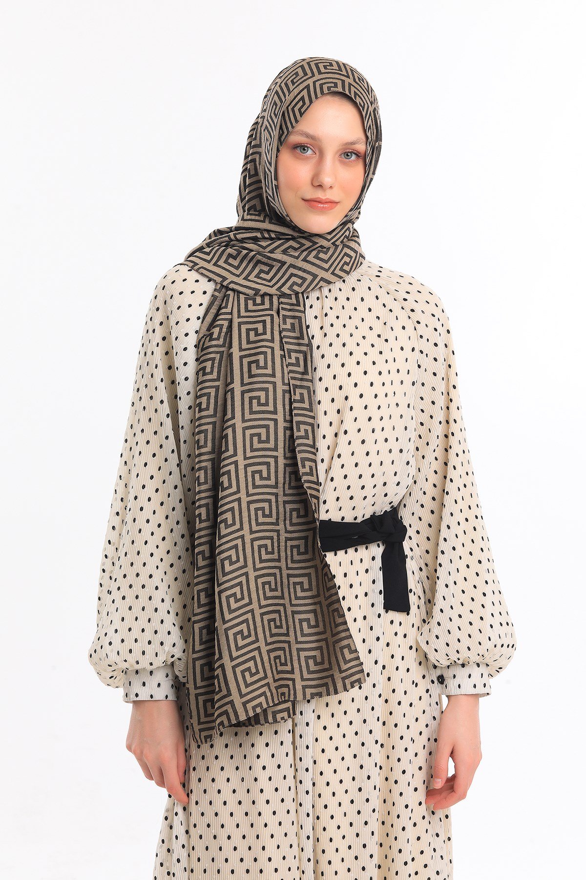 JAKARLI MODAL ŞALJakar Dokuma Desen Jakarlı Modal Seri Şal Askısı ile Birlikte 75x200 cm