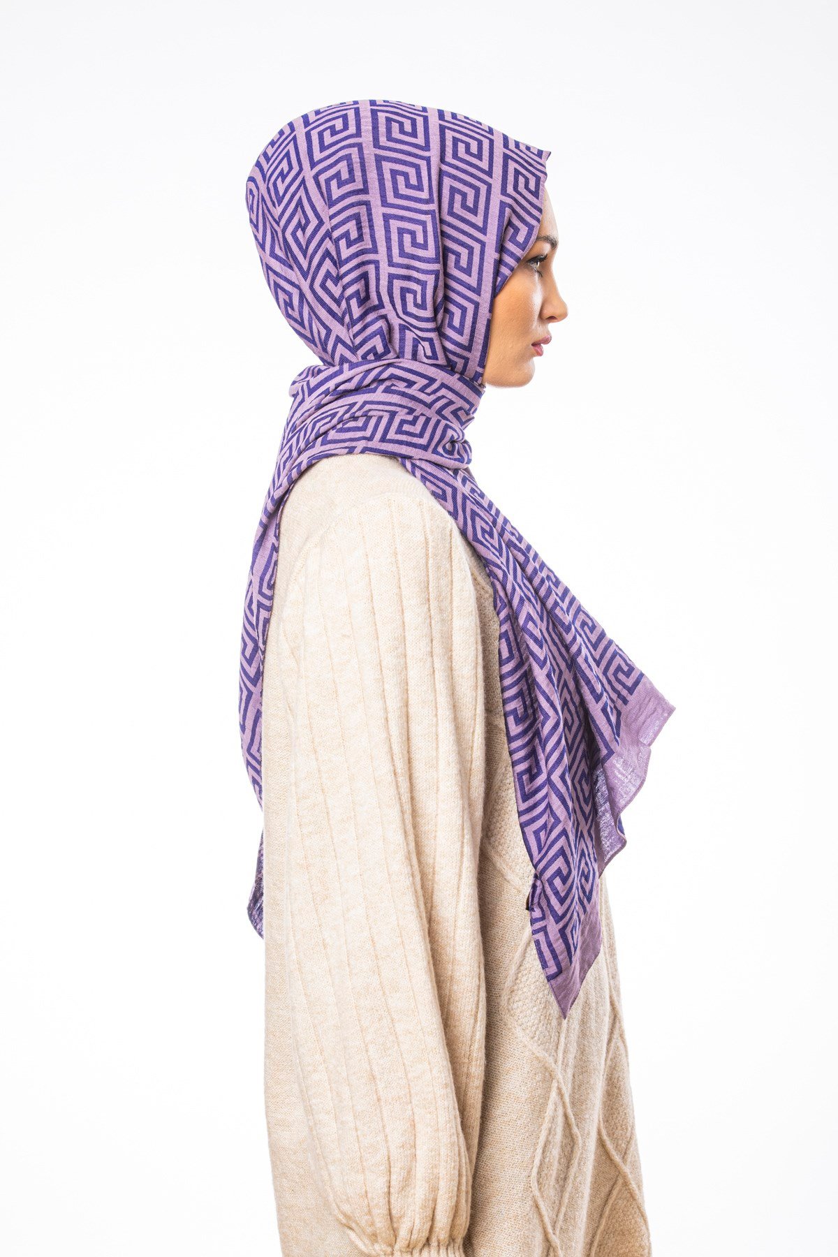 JAKARLI MODAL ŞALJakar Dokuma Desen Jakarlı Modal Seri Şal Askısı ile Birlikte 75x200 cm