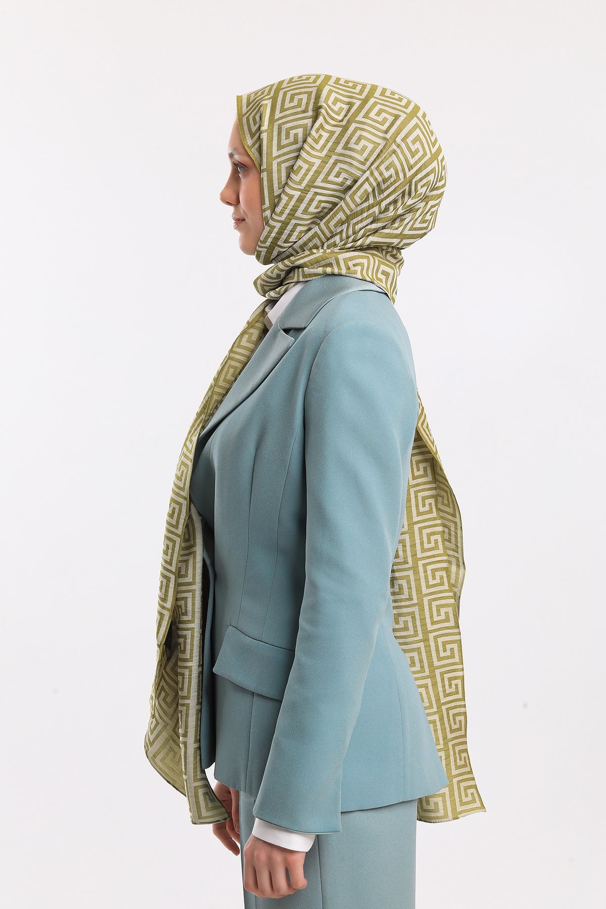 JAKARLI MODAL ŞALJakar Dokuma Desen Jakarlı Modal Seri Şal Askısı ile Birlikte 75x200 cm
