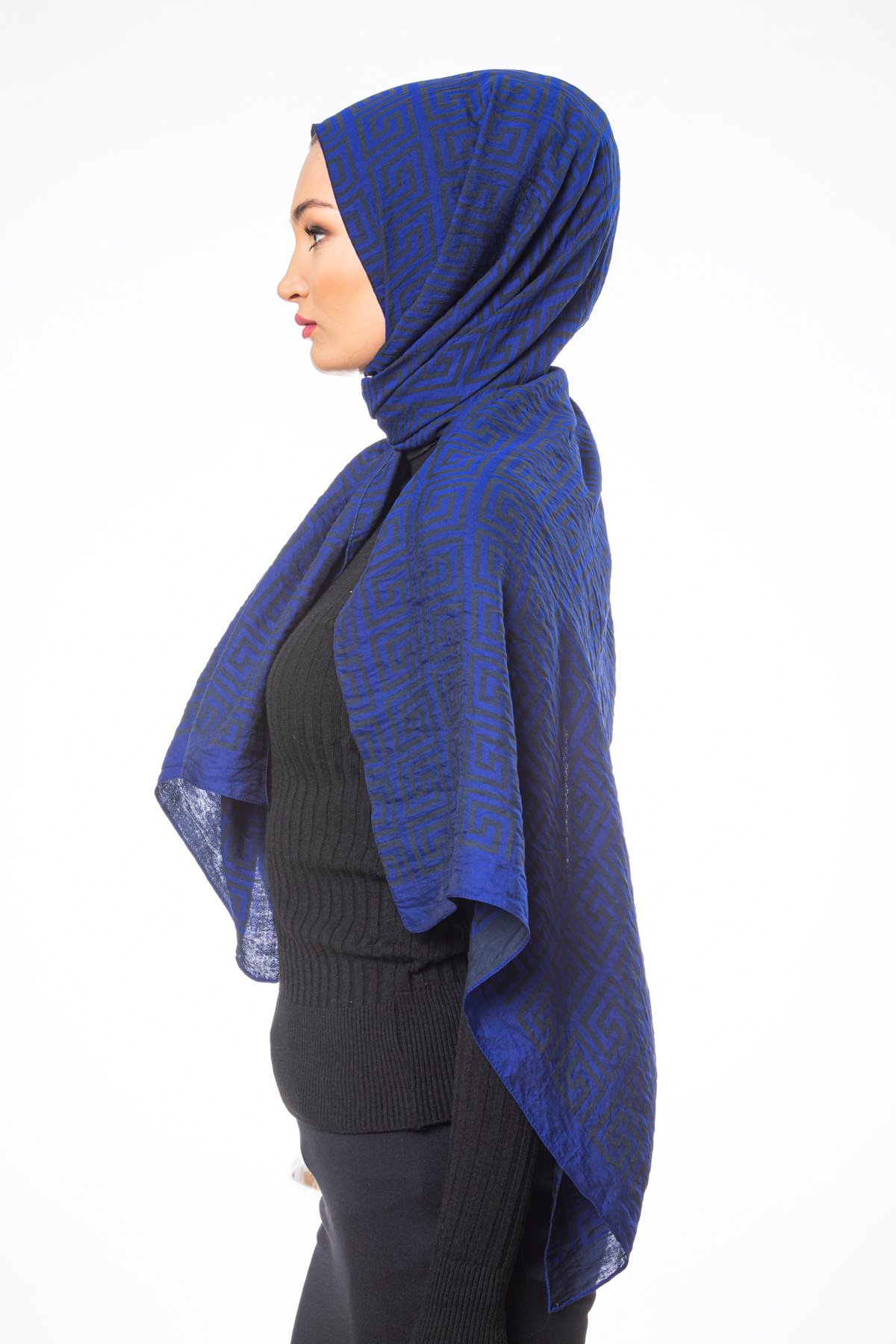 JAKARLI MODAL ŞALJakar Dokuma Desen Jakarlı Modal Seri Şal Askısı ile Birlikte 75x200 cm