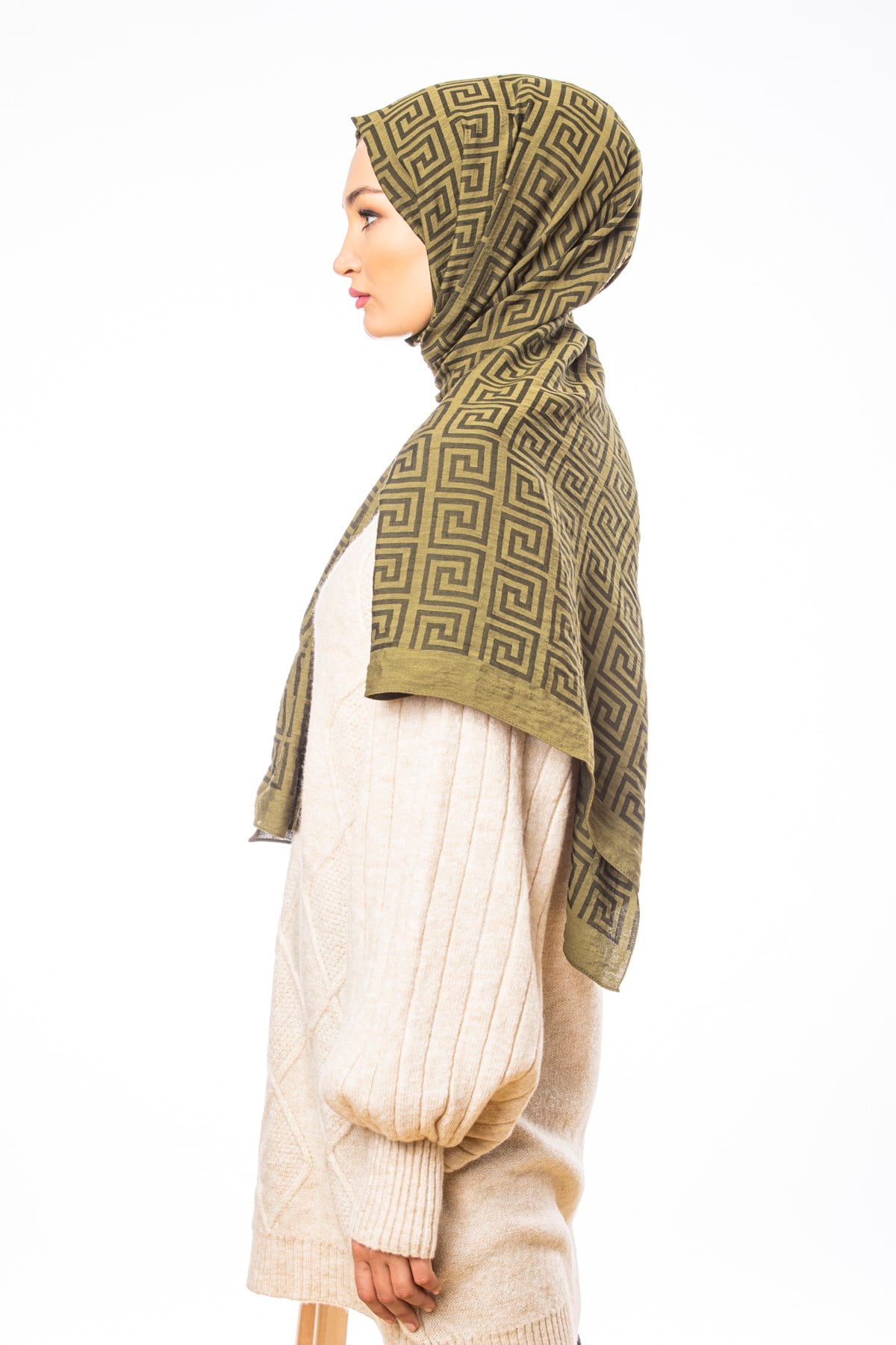 JAKARLI MODAL ŞALJakar Dokuma Desen Jakarlı Modal Seri Şal Askısı ile Birlikte 75x200 cm