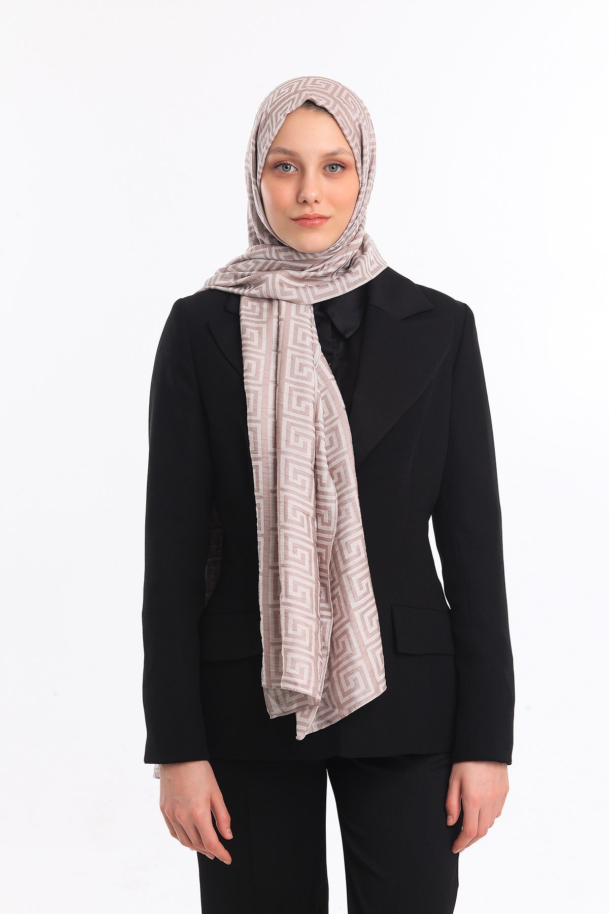 JAKARLI MODAL ŞALJakar Dokuma Desen Jakarlı Modal Seri Şal Askısı ile Birlikte 75x200 cm
