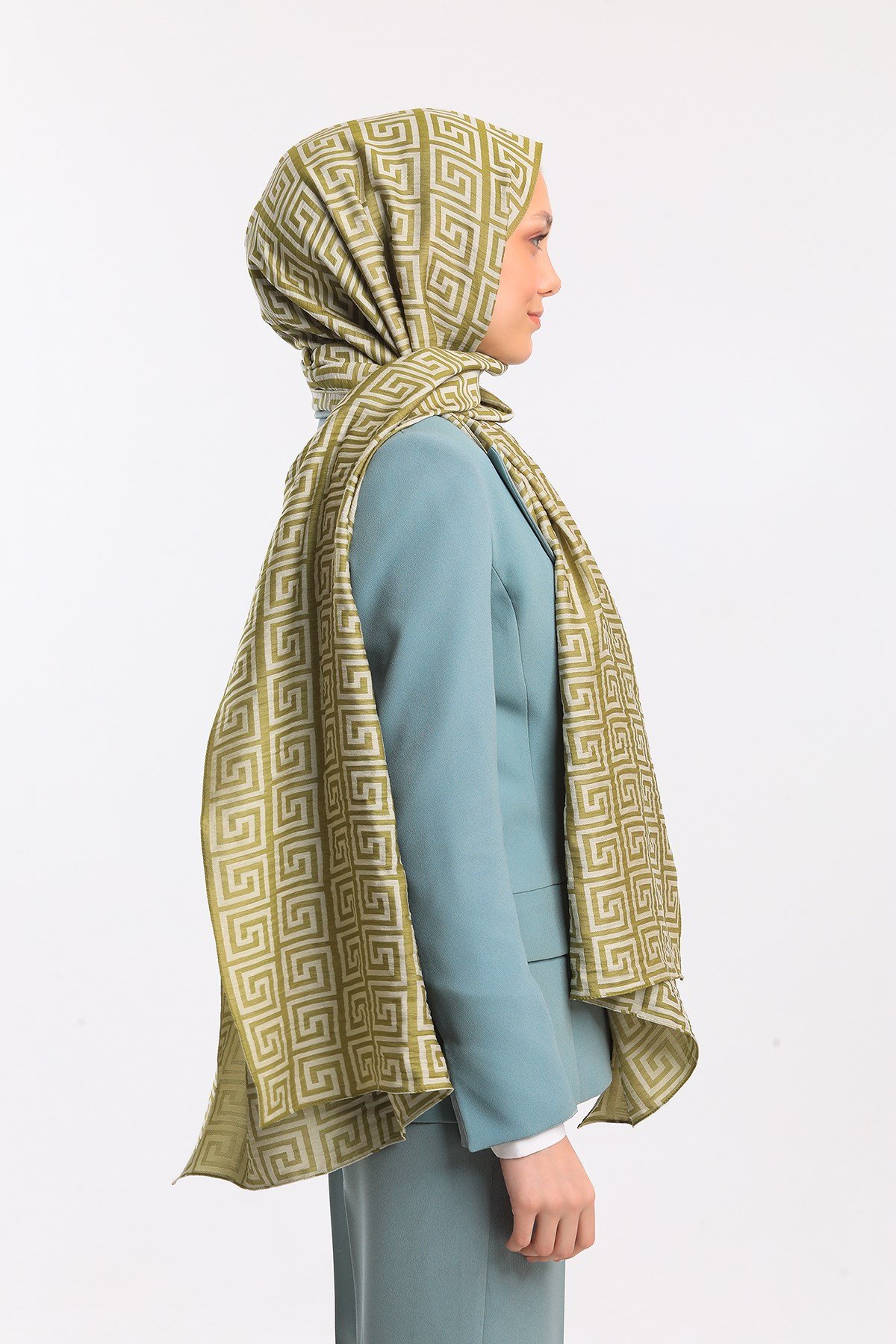 JAKARLI MODAL ŞALJakar Dokuma Desen Jakarlı Modal Seri Şal Askısı ile Birlikte 75x200 cm