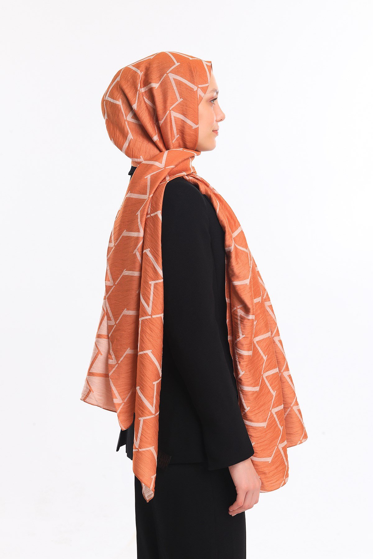 JAKARLI MODAL ŞALV  Desen Jakarlı Modal Seri Şal Askısı ile Birlikte 75x200 cm
