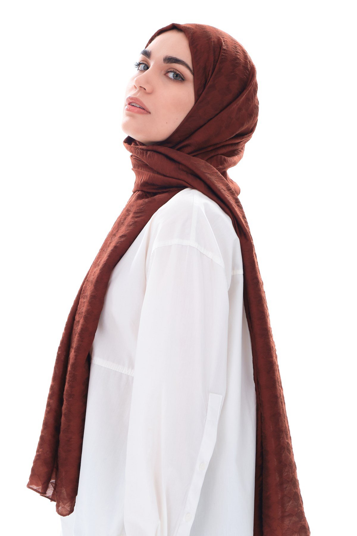 ShawlBaklava Desen Jakar Elegante Seri Viscon Şal Askısı ile Birlikte 75x200