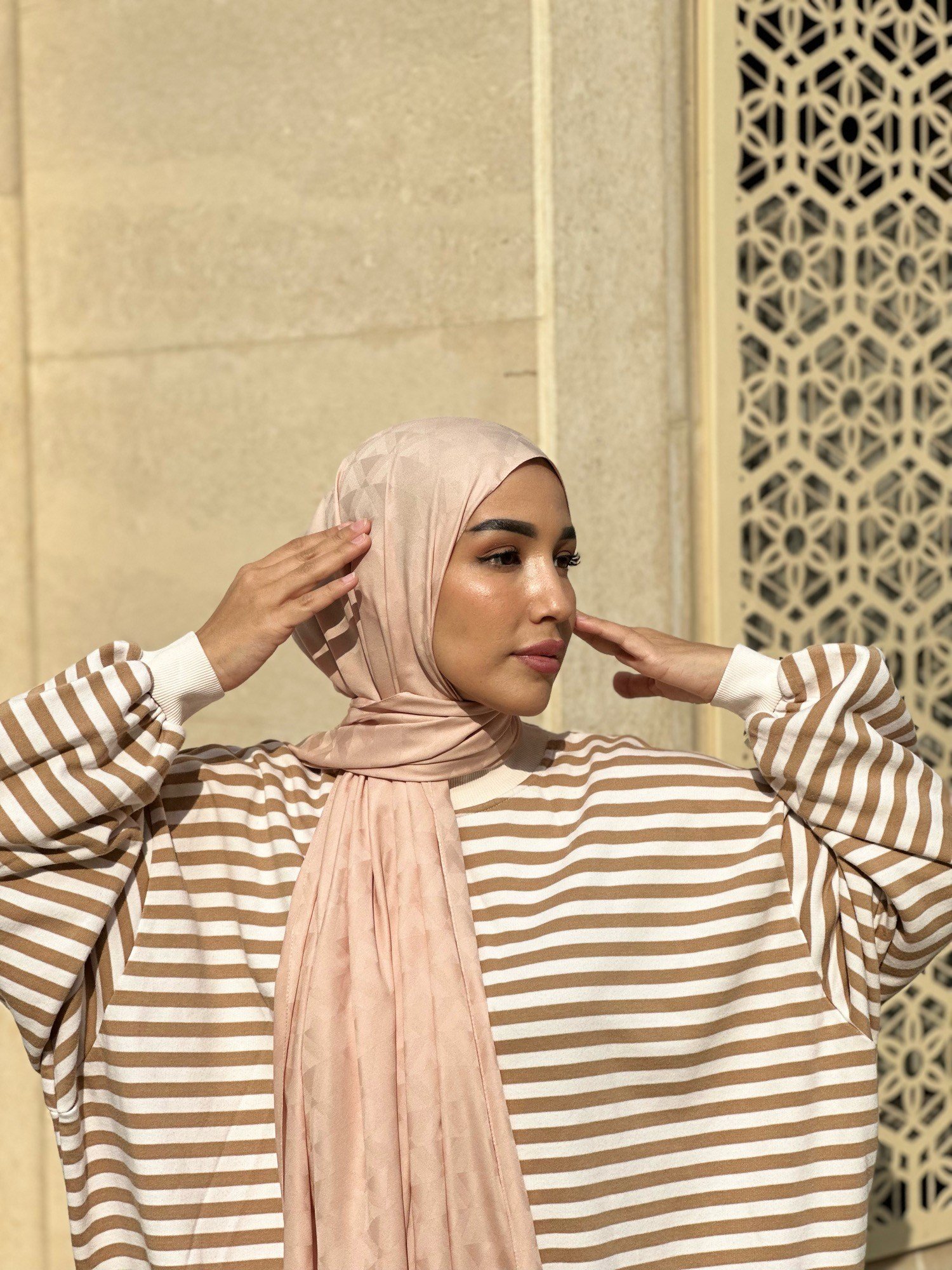 ShawlFrance Jakar Seri Şal Askısı ile Birlikte 70x180 cm