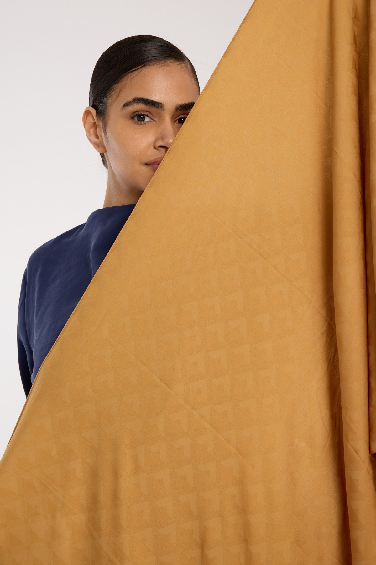 ShawlFrance Jakar Seri Şal Askısı ile Birlikte 70x180 cm
