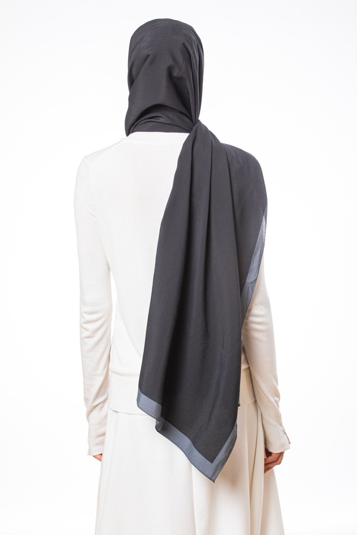 JAKARLI MODAL ŞALDüz Desen Modal Seri Şal Askısı ile Birlikte 75x200 cm