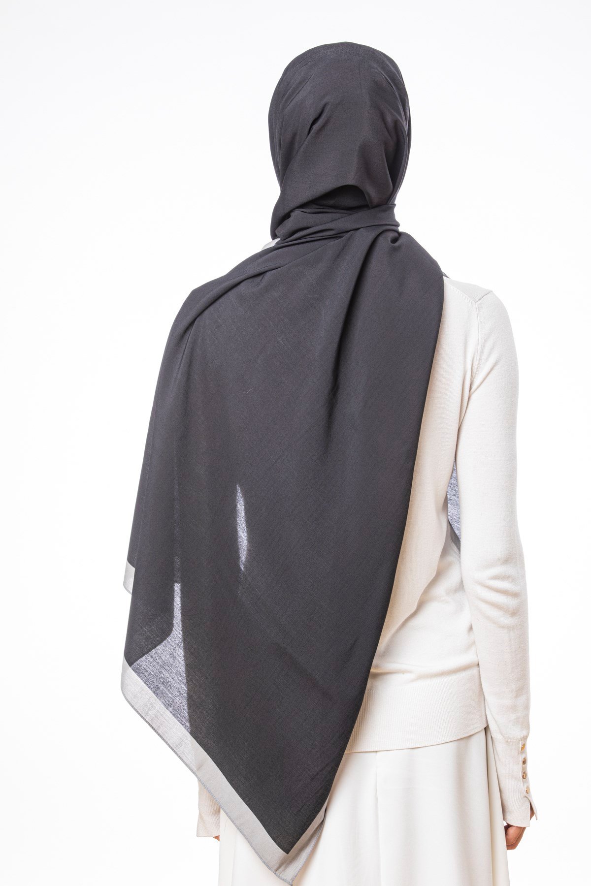 JAKARLI MODAL ŞALDüz Desen Modal Seri Şal Askısı ile Birlikte 75x200 cm