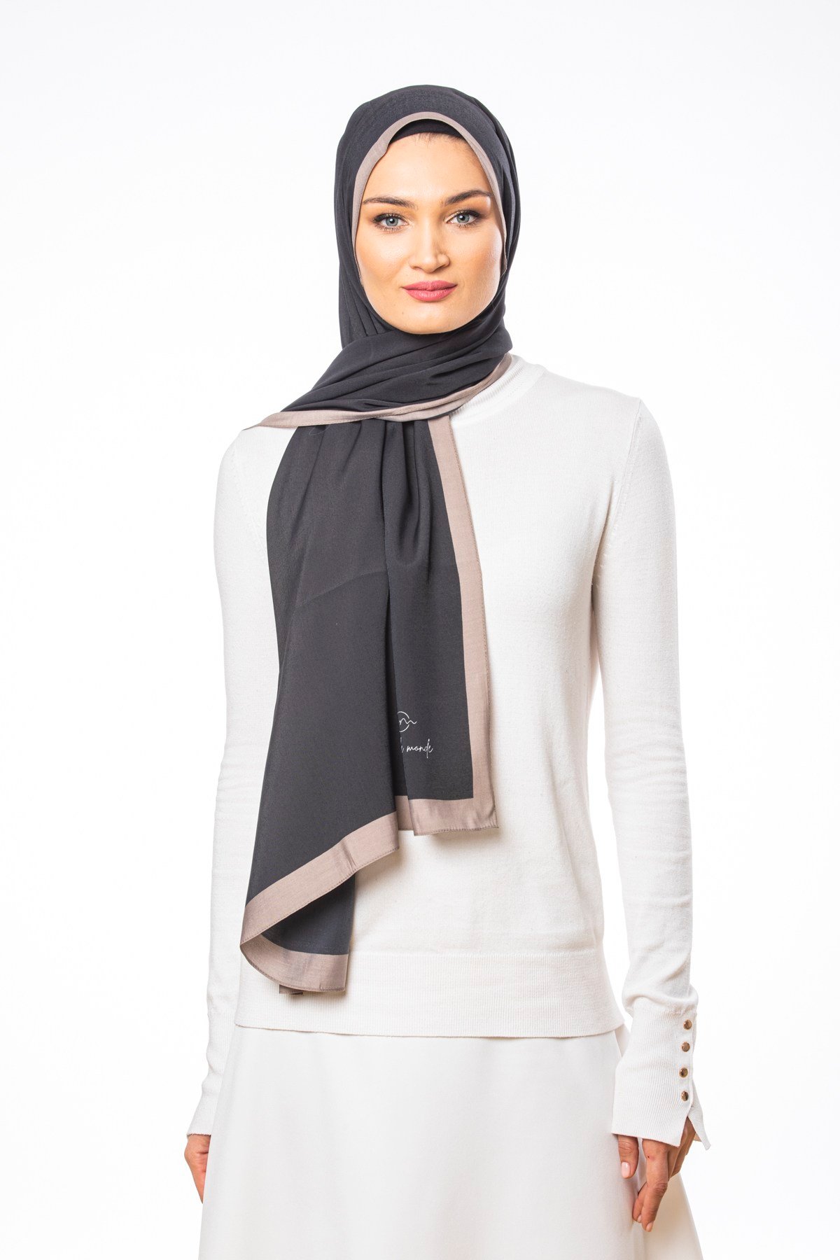 JAKARLI MODAL ŞALDüz Desen Modal Seri Şal Askısı ile Birlikte 75x200 cm