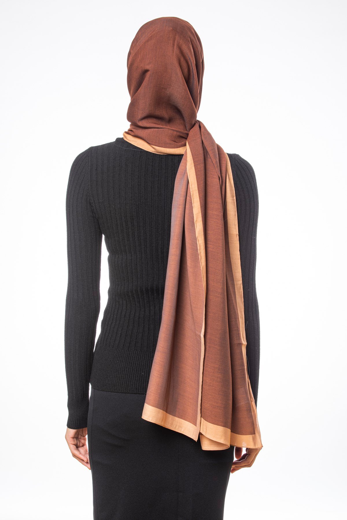JAKARLI MODAL ŞALDüz Desen Modal Seri Şal Askısı ile Birlikte 75x200 cm