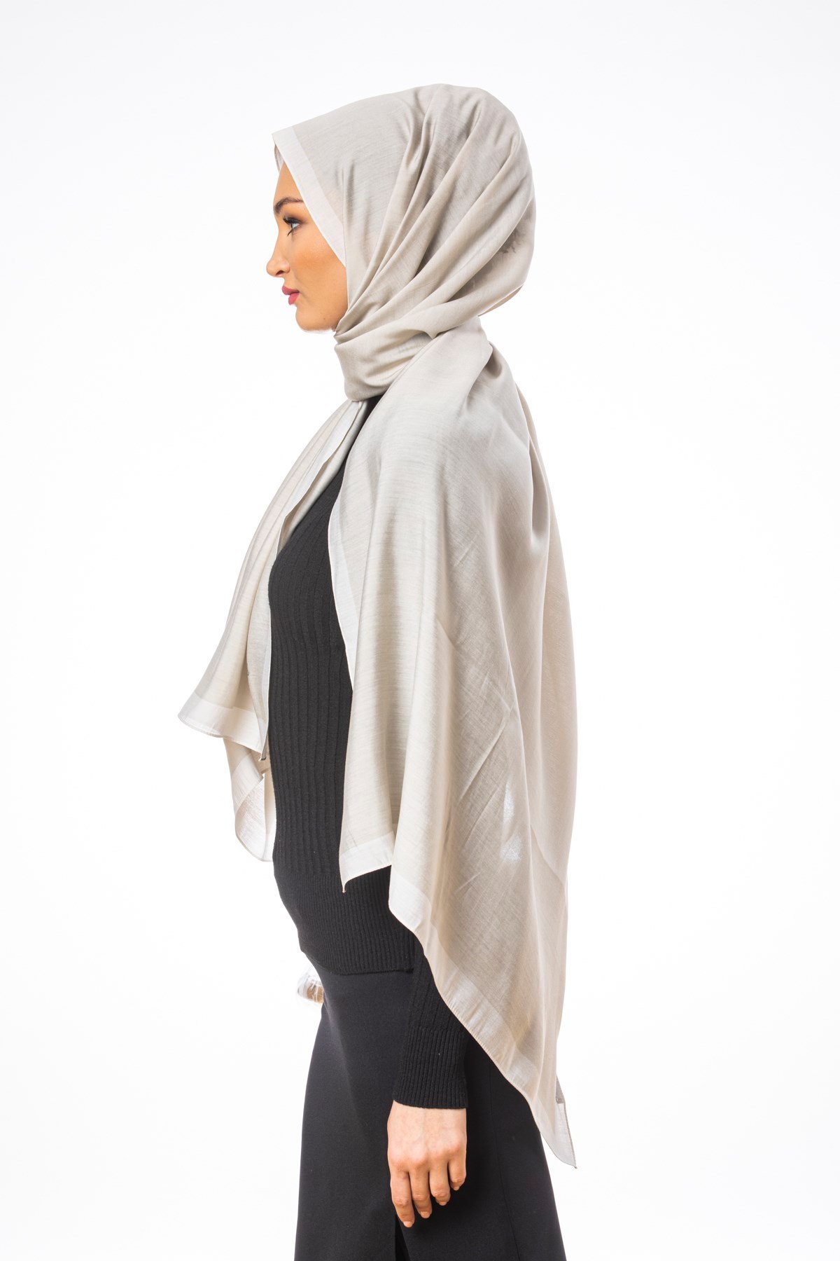 JAKARLI MODAL ŞALDüz Desen Modal Seri Şal Askısı ile Birlikte 75x200 cm