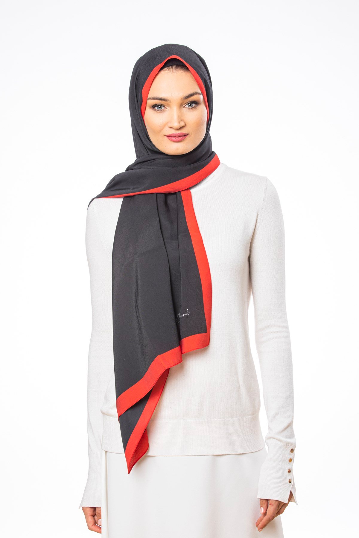 JAKARLI MODAL ŞALDüz Desen Modal Seri Şal Askısı ile Birlikte 75x200 cm