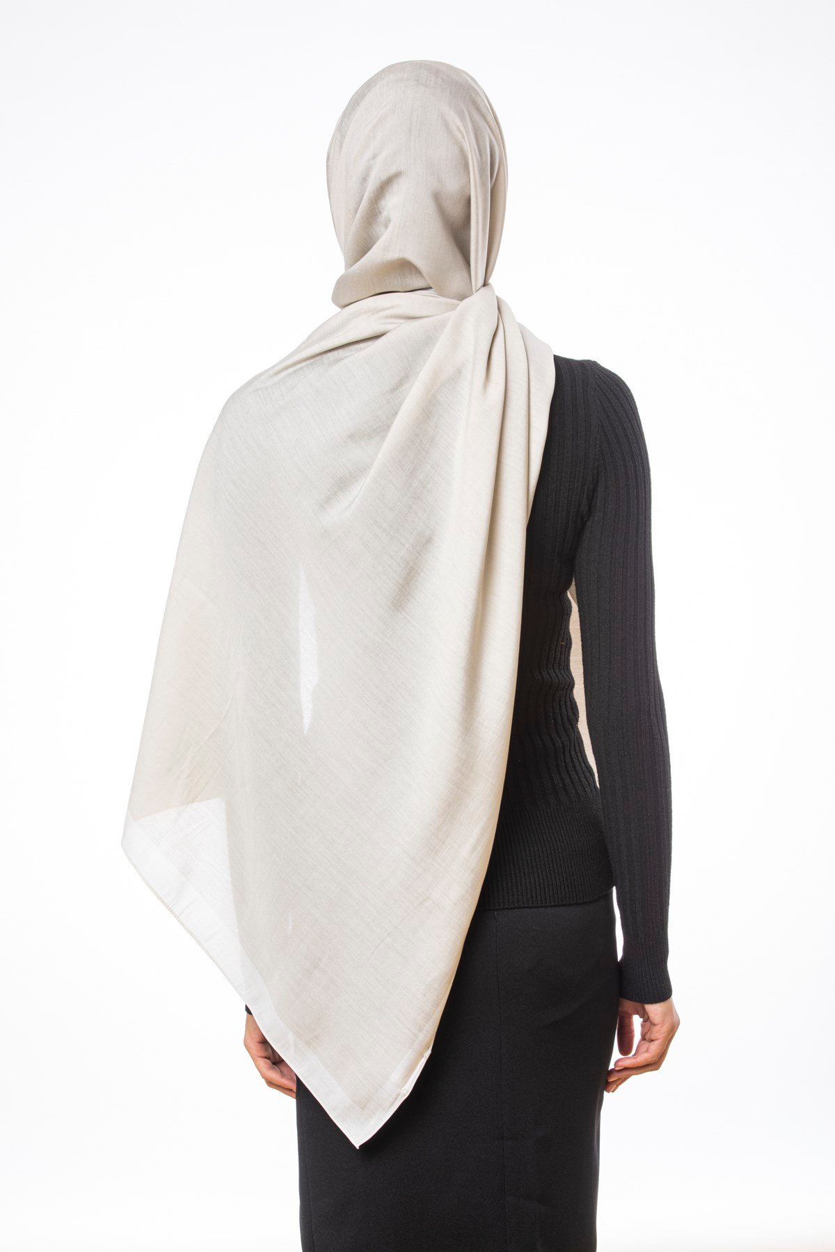 JAKARLI MODAL ŞALDüz Desen Modal Seri Şal Askısı ile Birlikte 75x200 cm