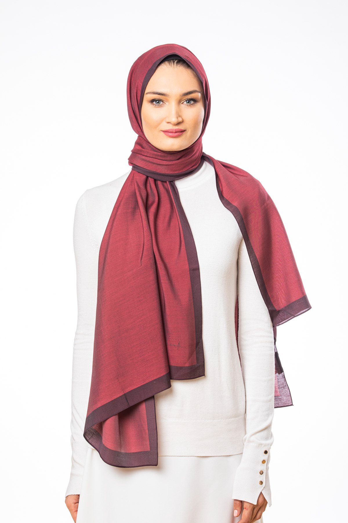 JAKARLI MODAL ŞALDüz Desen Modal Seri Şal Askısı ile Birlikte 75x200 cm