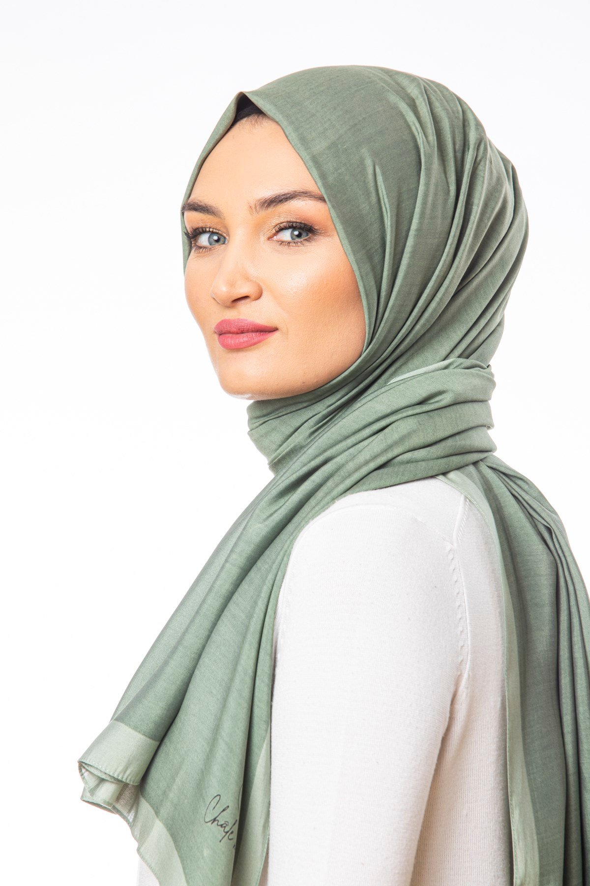 JAKARLI MODAL ŞALDüz Desen Modal Seri Şal Askısı ile Birlikte 75x200 cm